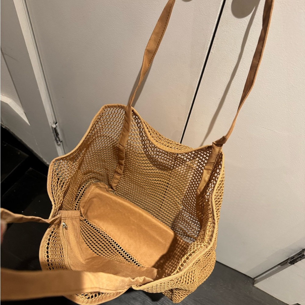 Tan Mesh Tote Bag - Picture 3 of 4
